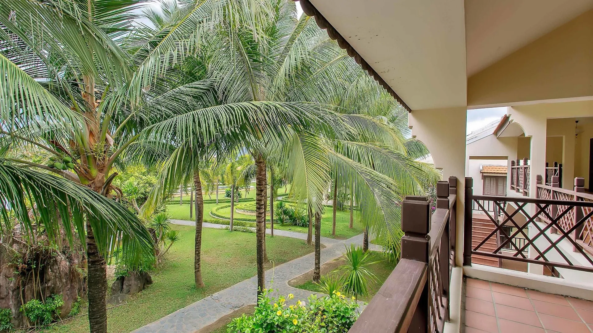 Tropical Beach Hoi An Resort