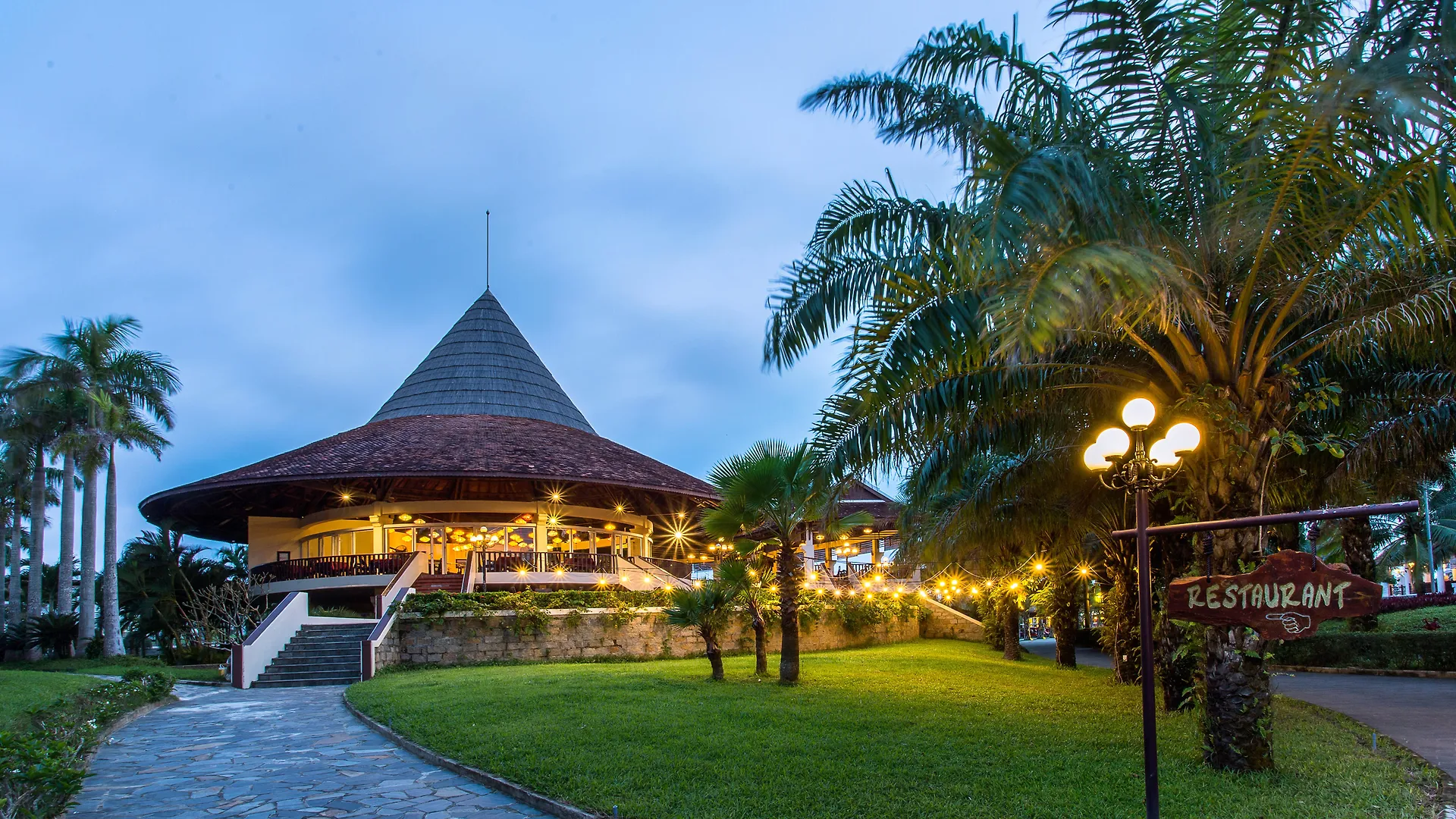 Tropical Beach Hoi An Resort